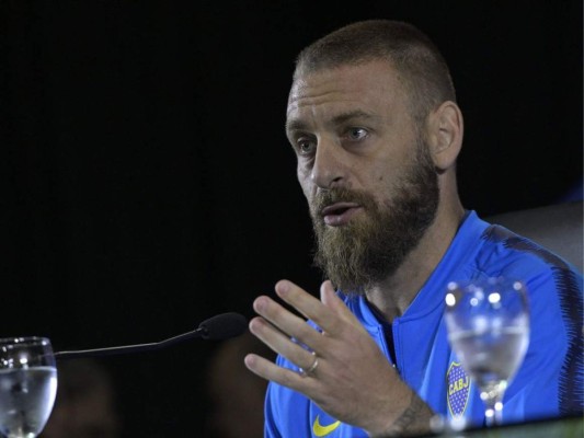 FOTOS: Así fue la presentación de Daniele De Rossi en el Boca Juniors de Argentina