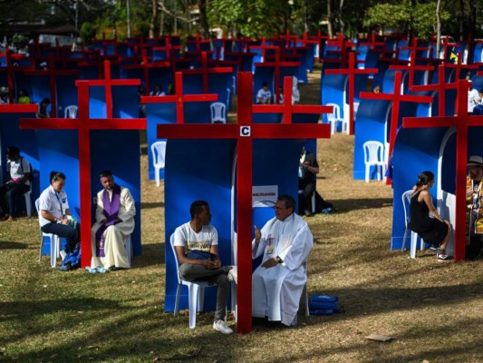 Peregrinos de la Jornada Mundial de la Juventud buscan perdón en 250 confesionarios hechos por presos&nbsp;&nbsp;