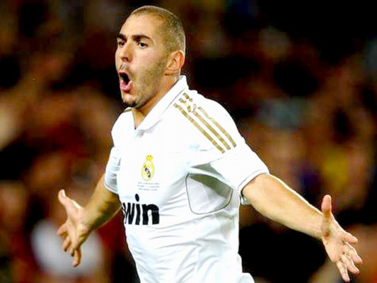 Benzema es elegido como el mejor futbolista francés de 2011