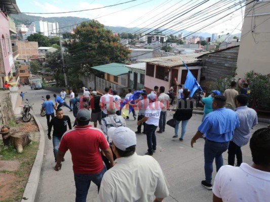 Armas, palos y piedras: Enfrentamiento entre pobladores y miembros PN