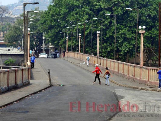 Los capitalinos en medio del Covid-19, unos acatan medidas, otros las ignoran