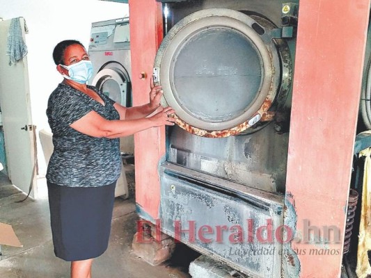 La máquina industrial de lavandería se arruinó hace un mes. Foto: El Heraldo