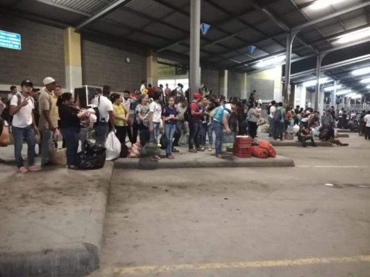 Otra caravana de hondureños sale hacia EEUU en busca de mejores condiciones de vida&nbsp;&nbsp;