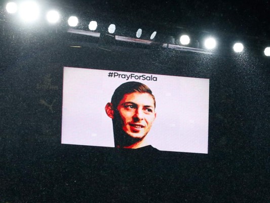 Jugadores del Cardiff tienen miedo a volar tras desaparición de la avioneta de Emiliano Sala