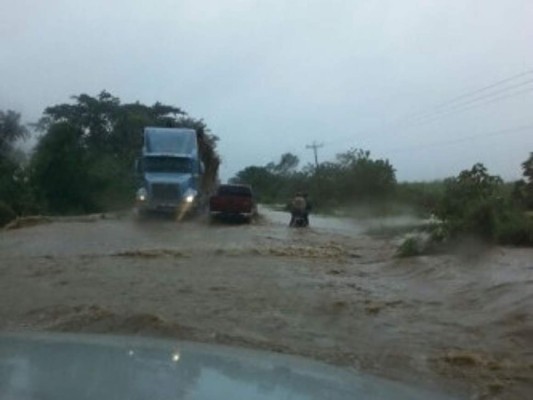 VIDEOS: El caos en Honduras por la fuerza del huracán Eta