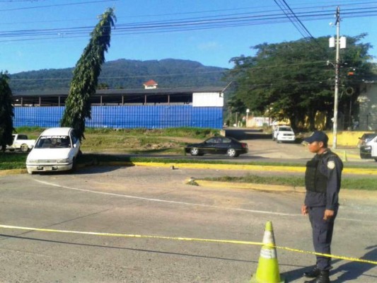 Honduras: Encuentran a dos hombres sin vida dentro de vehículo