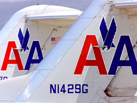 AA se acoge a Ley de Quiebras pero continúa operaciones