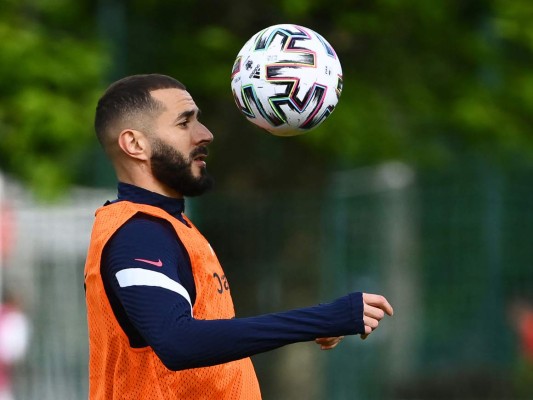 'Es un sueño jugar con Benzema', dice Kimpembe