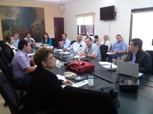 Alcaldía ratifica contrato de concesión del Trans 450