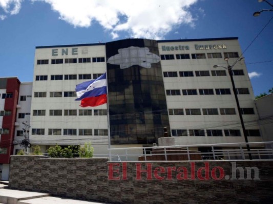 Gobierno no logró cumplir al FMI con rescatar finanzas de la estatal eléctrica