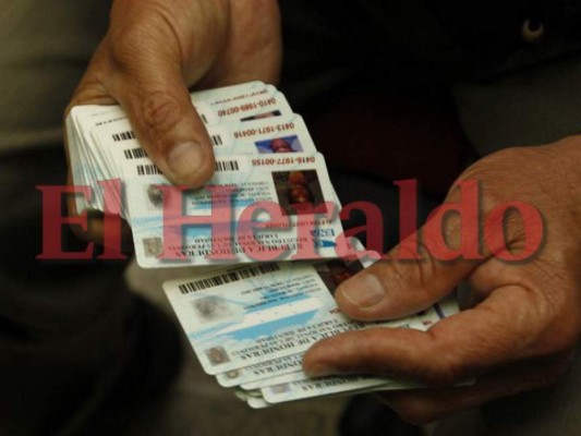 La nueva identidad no estará lista para elecciones primarias