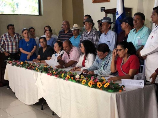 ¿Por qué los médicos y maestros siguen en protesta pese a la derogación de los PCM?&nbsp;&nbsp;