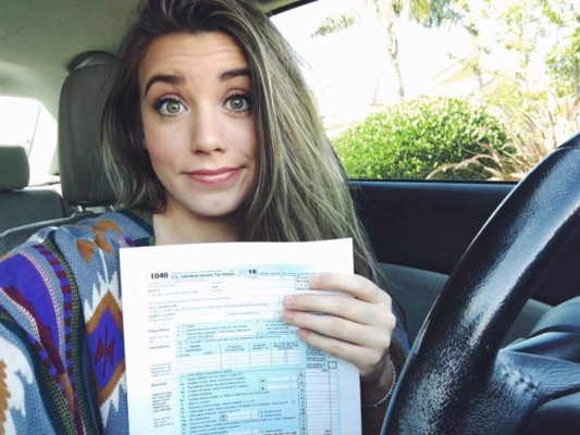 Migrante publica los impuestos que paga en Estados Unidos y es atacada por los seguidores de Trump