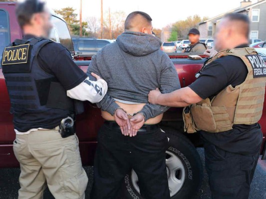 Capturan a 78 centroamericanos en redadas de ICE en Estados Unidos