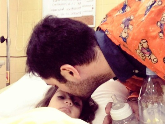 Kenneth Melhado agradece oraciones por su hija y solicita apoyo para realizar tratamiento en el extranjero