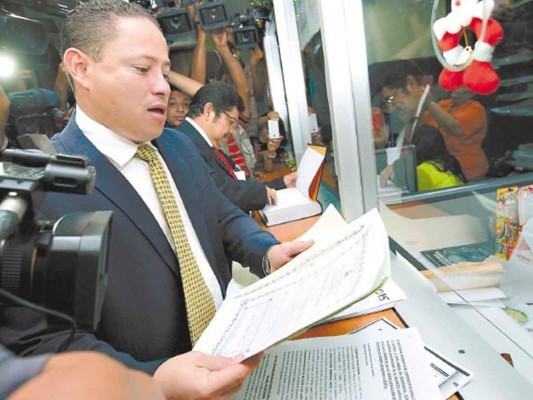 Piden declarar inconstitucional la Ley de Privación de Dominio