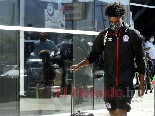 ¡Con la frente en alto! Así fue el regreso de Olimpia tras caer eliminado en Liga Concacaf (FOTOS)