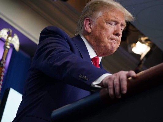 Trump alerta sobre dos futuras 'semanas infernales' por Covid-19