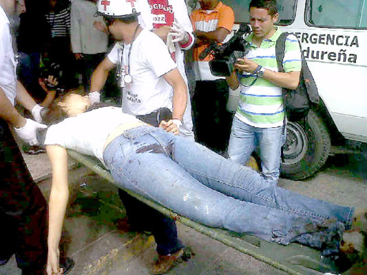 Un muerto y 15 heridos deja fatal accidente en el sur