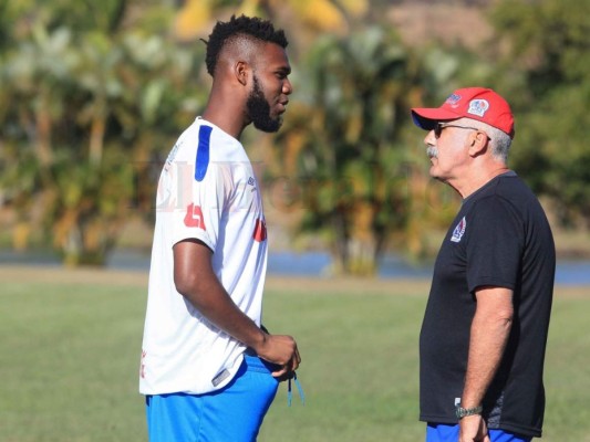 Así fue el reintegro de Manuel Keosseián a entreno del Olimpia después de sus vacaciones