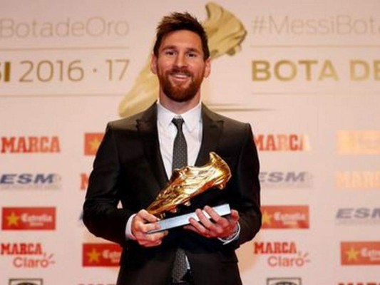 '36 goles en LaLiga = #GoldenShoe 18/19 ¡Felicidades Leo!', publicó el Barcelona en sus redes sociales. Foto: Twitter/FCBarcelona_es