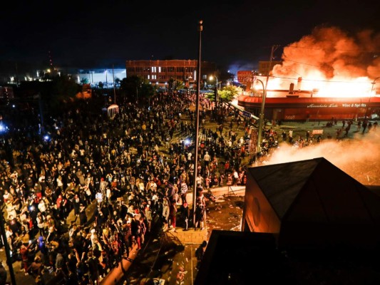 Minneapolis en toque de queda por disturbios por muerte de George Floyd&nbsp;&nbsp;