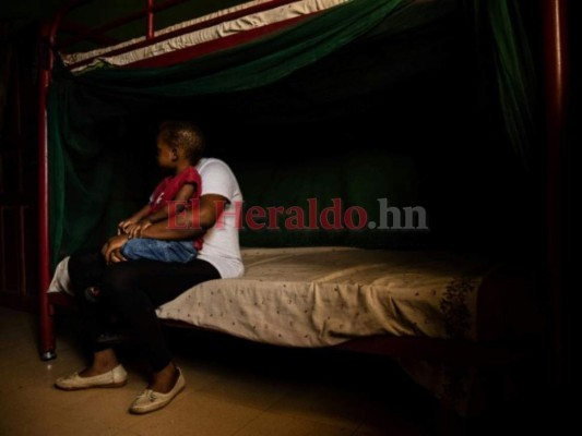 Mujeres nigerianas luchan por criar a sus hijos nacidos de violaciones en Libia