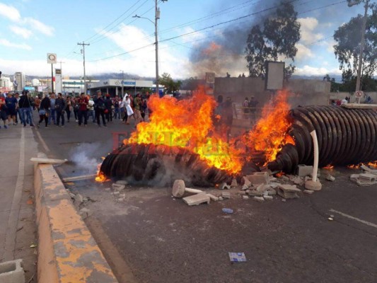 Alianza de Oposición realiza tomas en la capital durante investidura de Juan Orlando Hernández