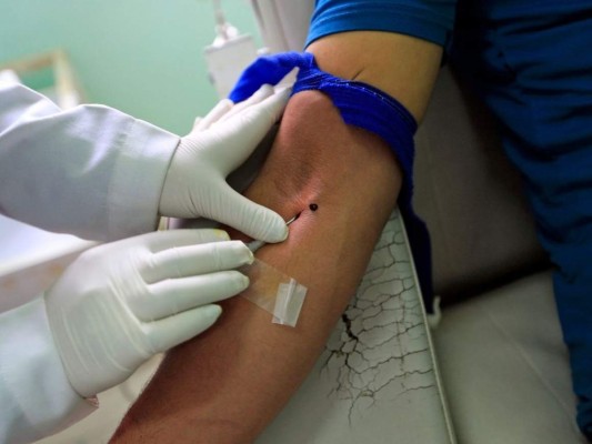 La sangre contaminada ha sido vinculada a un coagulante llamado Factor VIII. Foto: AFP