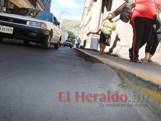 Destrucción, daños y olvido opacan la belleza del casco histórico de Tegucigalpa (Fotos)