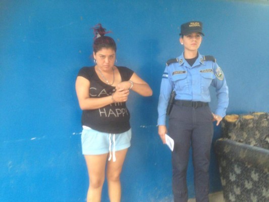 Capturan a mujer por presunto tráfico de drogas en la colonia El Pedregal de la capital