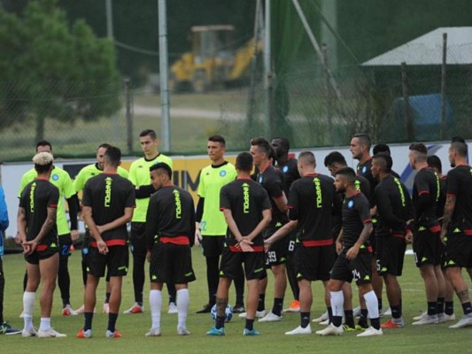Aficionado del Liverpool resultó herido en Nápoles, previo al partido de Champions