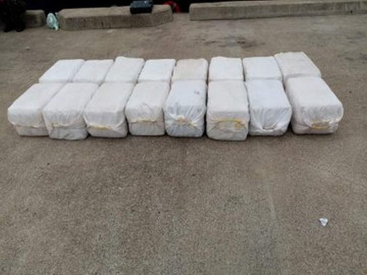 La 'creativa' envoltura de la droga hallada en embarcación en Gracias a Dios