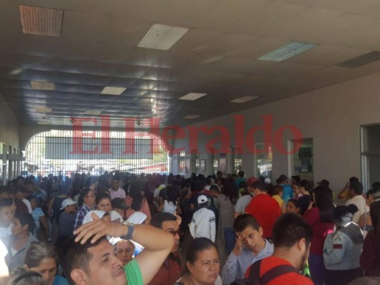 Semana Santa: Aduanas de Honduras saturadas de veraneantes