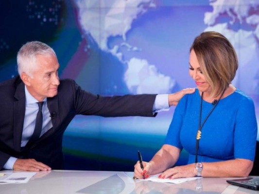 VIDEO: El emotivo adiós de María Elena Salinas a Univisión