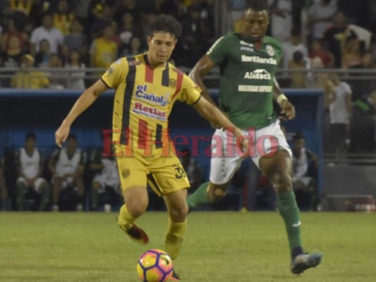 Real España se acerca a la semifinal tras ganar 2-0 ante Marathón en los repechajes de Liga Nacional