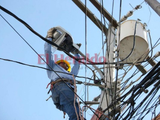 Casi L 400 millones invertirá la ENEE en compra de 100,000 luminarias led