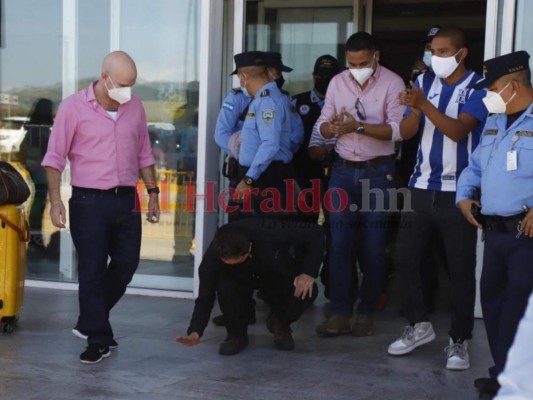 Así fue el ingreso a Honduras del exdirector de la Policía Nacional Ramón Sabillón (Fotos)