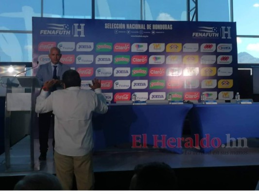 Fabián Coito fue presentado como nuevo entrenador de la Selección de Honduras