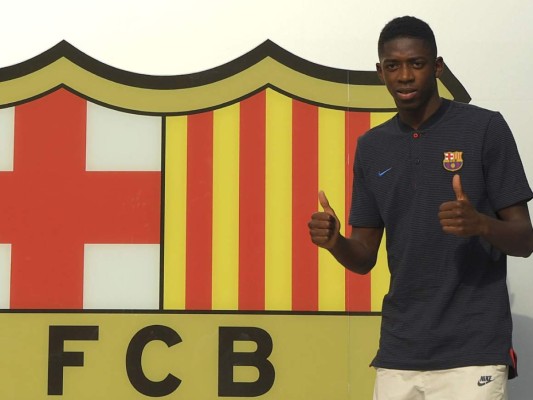 El francés Ousmane Dembelé ya luce los colores del Barcelona