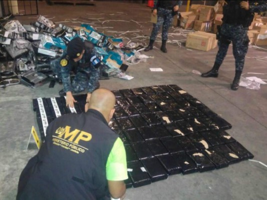 Localizan 405 kilos de cocaína en Guatemala procedentes de Panamá