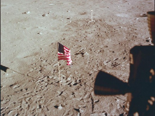 Las históricas imágenes que dejó la llegada del hombre a la Luna en 1965