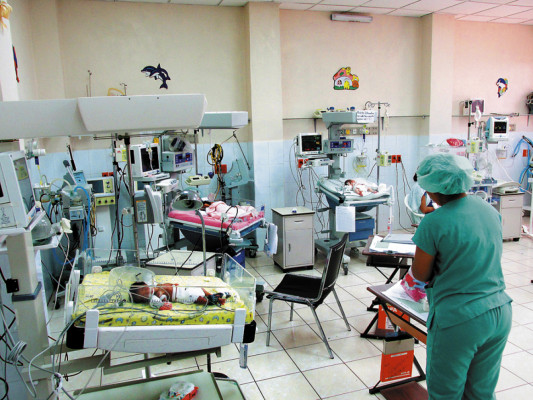 A punto de cerrar sala de cuidados intensivos pediátricos