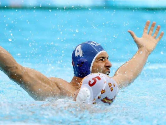 Plata para España en waterpolo y para el brasileño Fratus en 50 metros libre