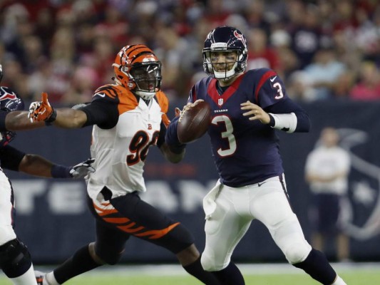 Texans se hacen con el AFC South tras ganar 12-10 a Bengals