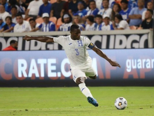 Maynor Figueroa sufre una fractura en su dedo y queda fuera de la Copa Oro