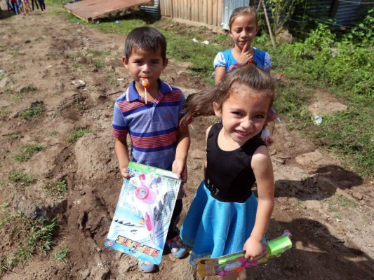 Dibujamos sonrisas en los niños de la capital