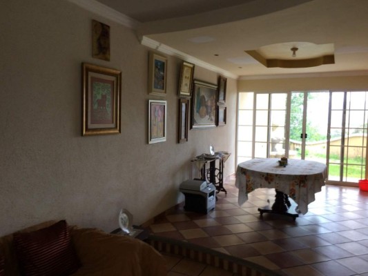 Decomisan bienes de personas ligadas al desfalco del IHSS&nbsp;&nbsp;