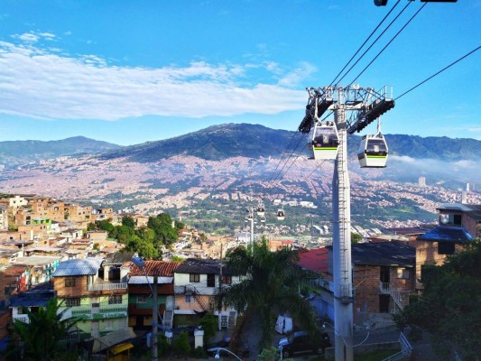 La capital busca moverse desde las alturas con un teleférico
