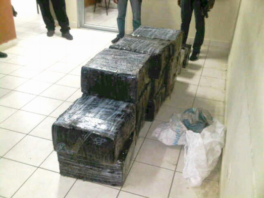 Seguridad decomisa 360 kilos de droga al oriente de Honduras